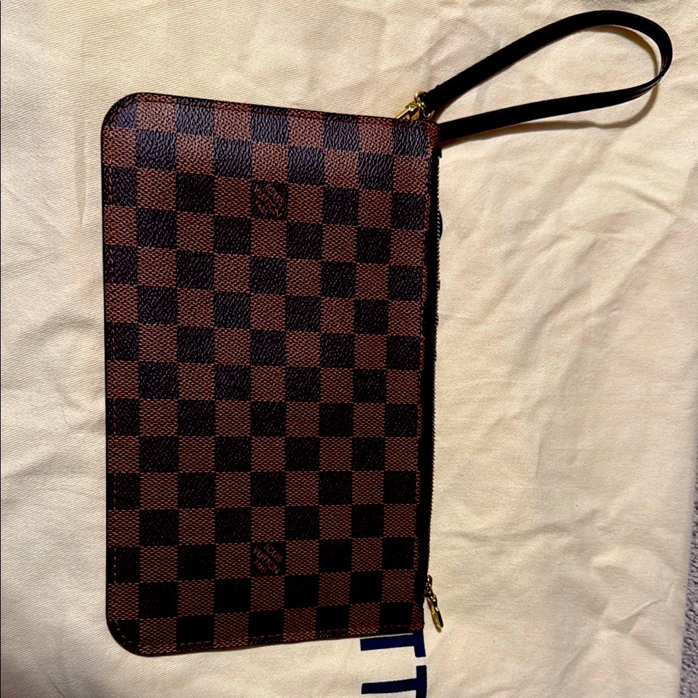 Louis Vuitton Damier Ebene Pochette Wristlet